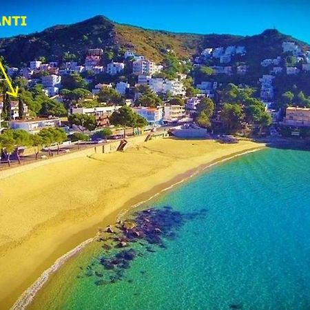 Apartaments El Berganti En Canyelles Petites Rosas Exterior foto