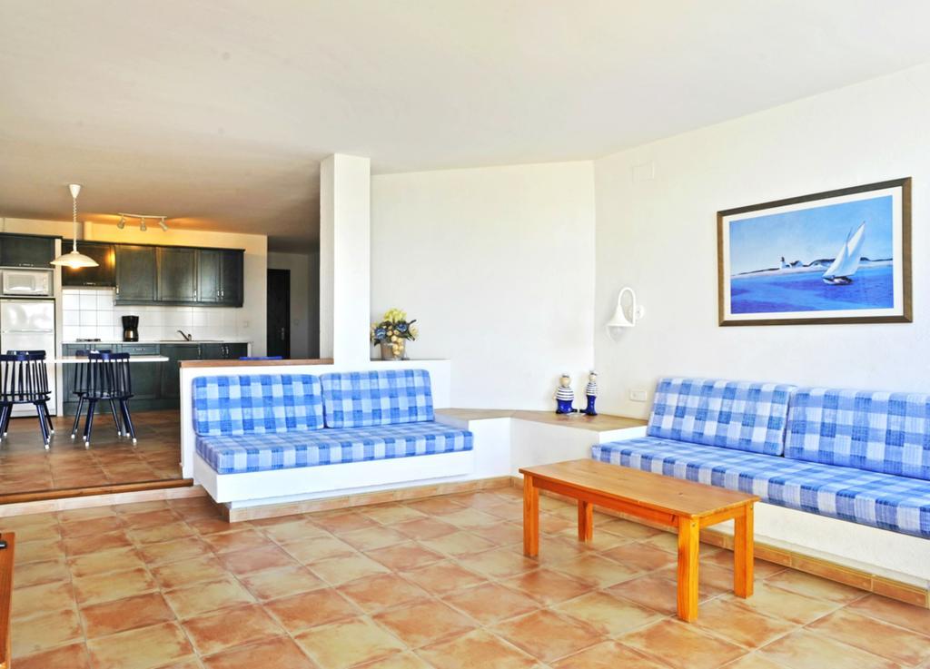 Apartaments El Berganti En Canyelles Petites Rosas Exterior foto