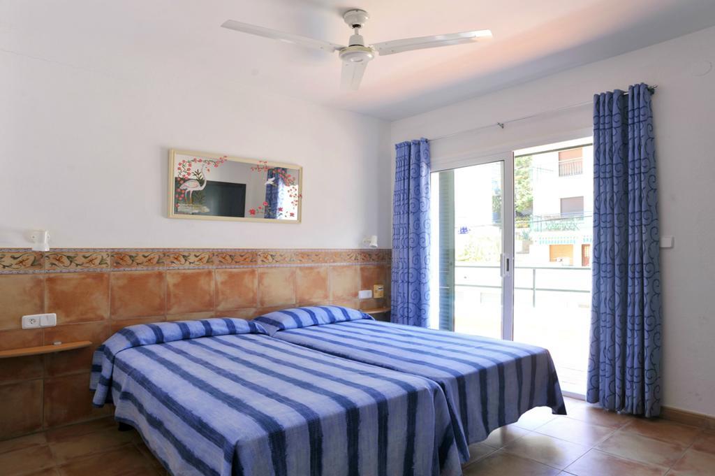 Apartaments El Berganti En Canyelles Petites Rosas Exterior foto