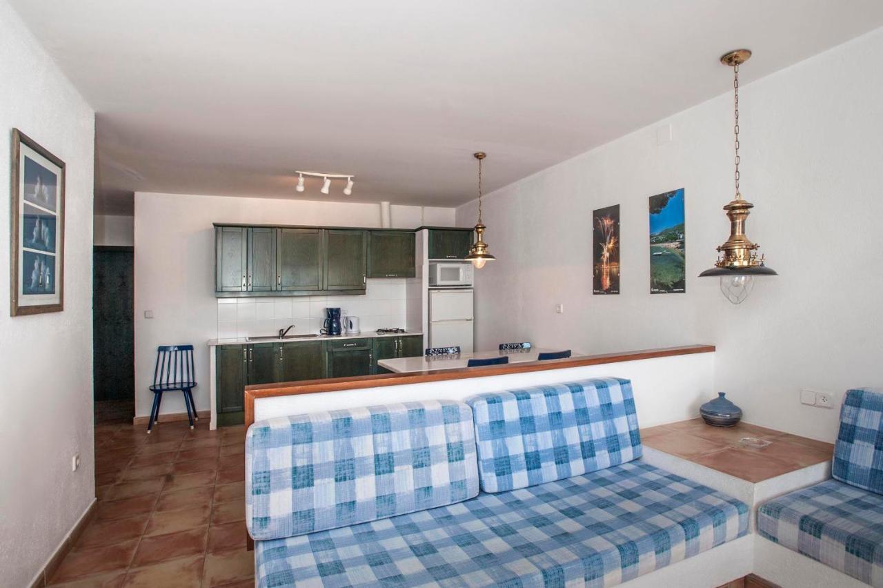 Apartaments El Berganti En Canyelles Petites Rosas Exterior foto